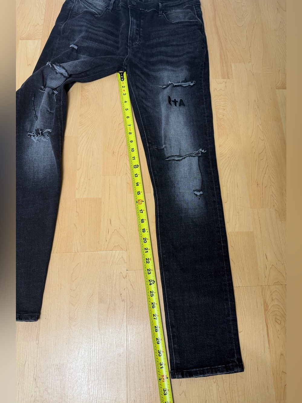 RTA Men’s Distressed Ripped Black Jeans Size 33 Logo Stretch - Picture 11 of 16